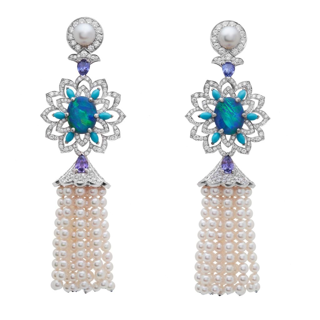 Van Cleef & Arpels Valse des flocons earrings